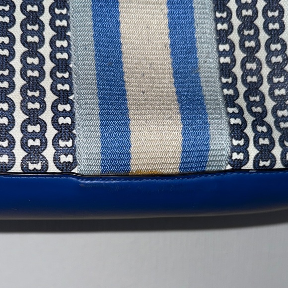 Tory Burch Gemini Link Tote Navy, Royal Blue, and White Geometric Shoulder Bag - Picture 9 of 17